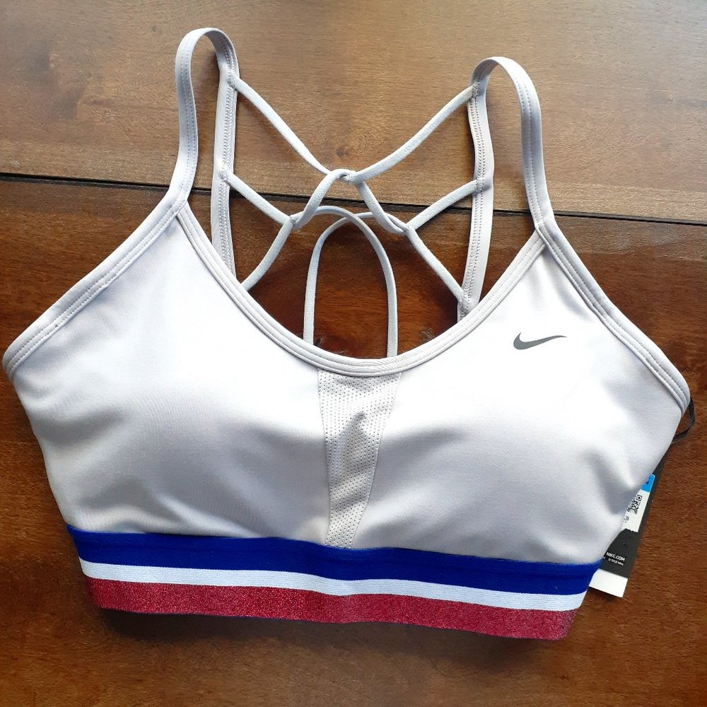 Nike Women's Indy Strappy-Back Light-Support Sport
